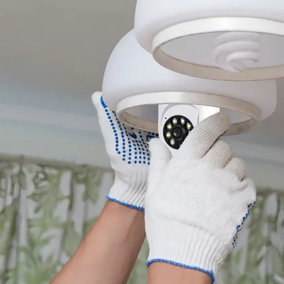 LightGuard™ "Cámara de seguridad que ilumina y vigila."